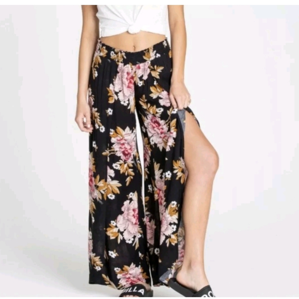 Billabong Wandering Soul split leg beach coverup pants medium black floral